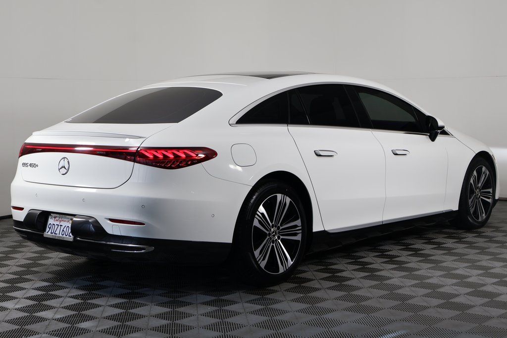 Thumbnail: 2023 Mercedes-Benz EQS - 4