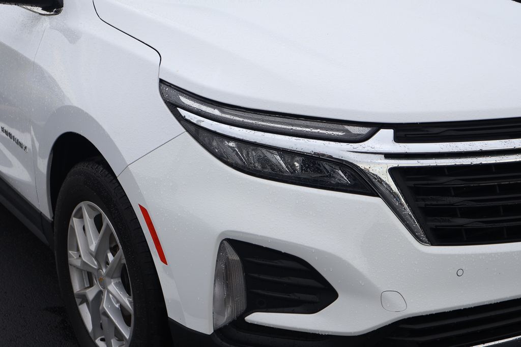 Thumbnail: 2022 Chevrolet Equinox - 4