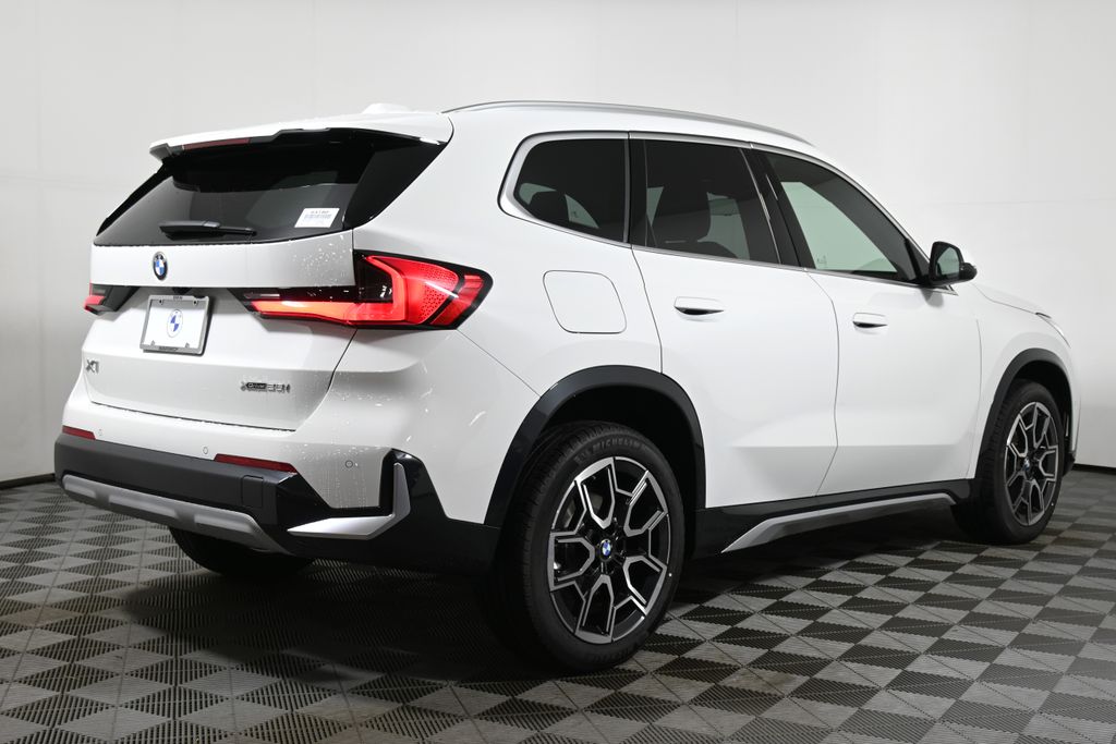 2025 BMW X1 xDrive28i 6