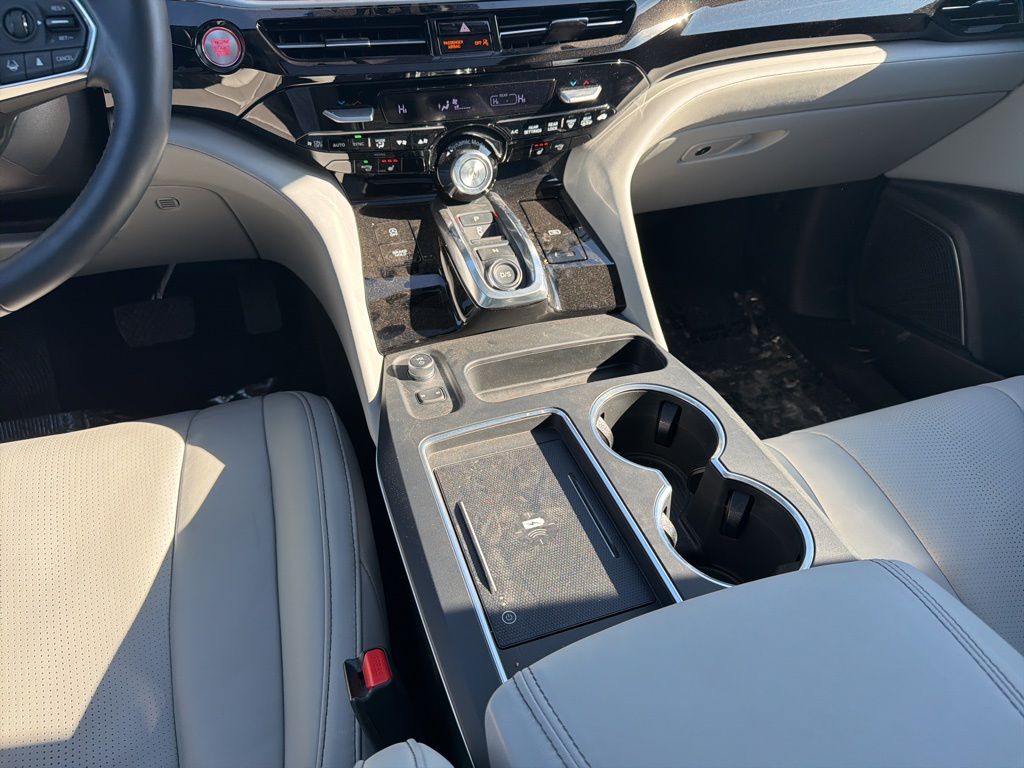 Thumbnail: 2025 Acura MDX - 17