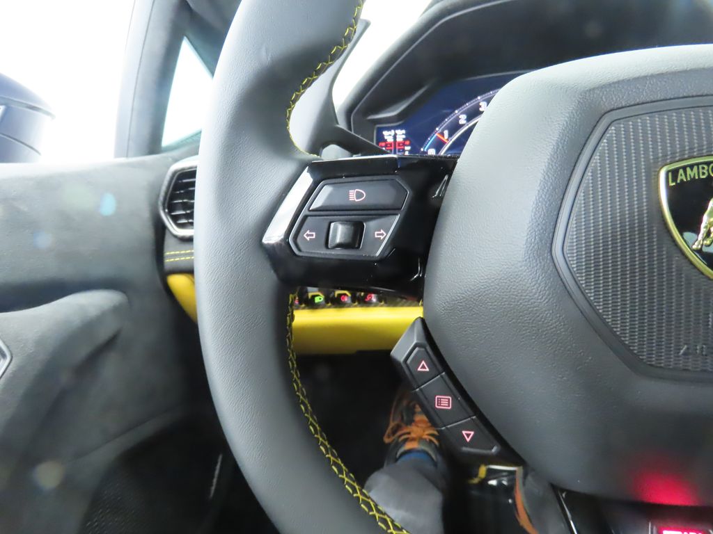 2024 Lamborghini Huracan Tecnica 11