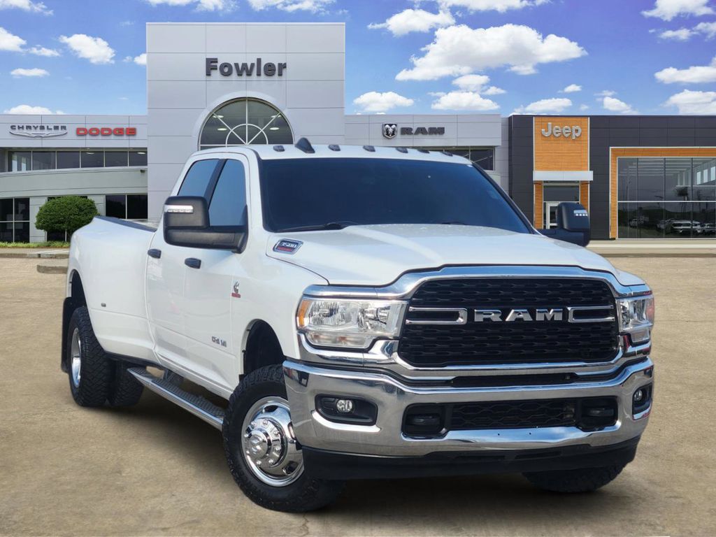2023 RAM 3500 Big Horn Crew Cab LB DRW 4WD