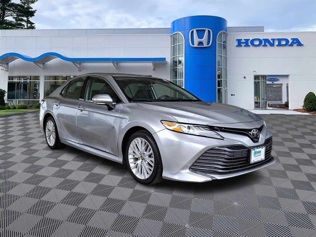 Celestial Silver Metallic 2019 Toyota Camry Sedan Front-Wheel Drive 8-Speed Automatic