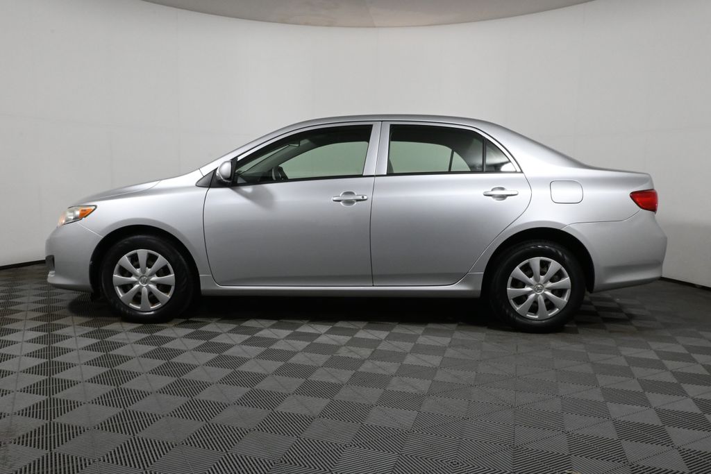 2009 Toyota Corolla LE 2