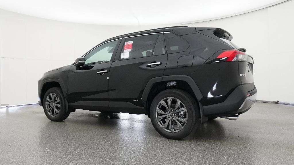 Thumbnail: 2025 Toyota RAV4 - 31