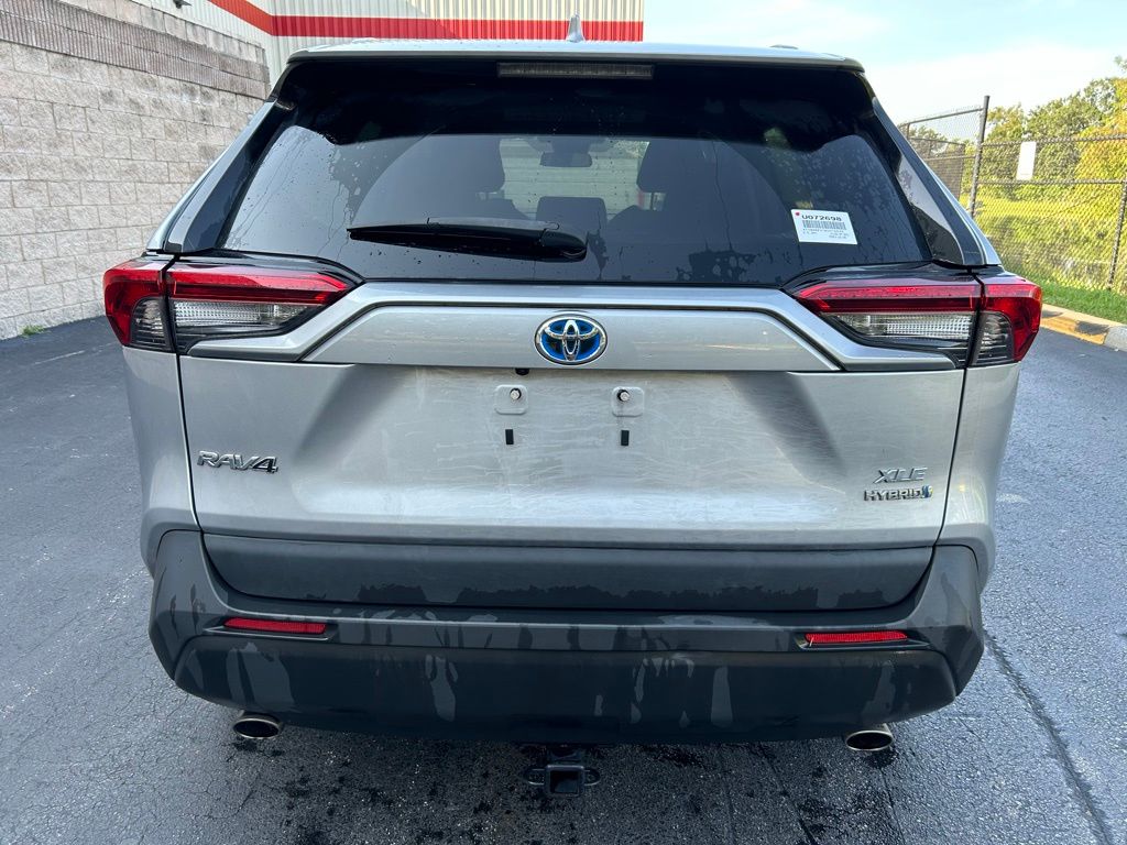Thumbnail: 2022 Toyota RAV4 - 4