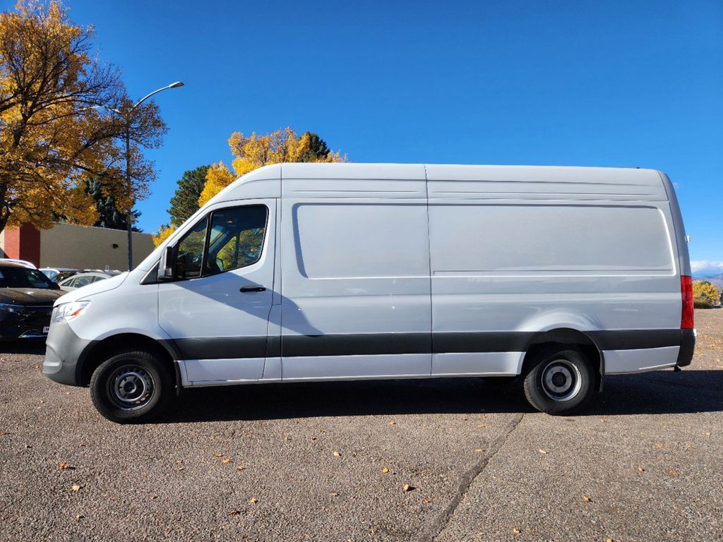 2024 Mercedes-Benz Sprinter 3500 Cargo 170 WB 4