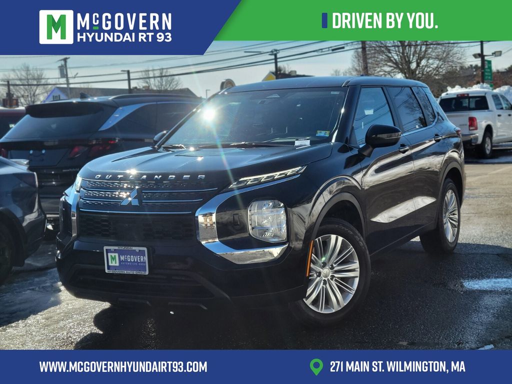 2024 Mitsubishi Outlander ES S-AWC