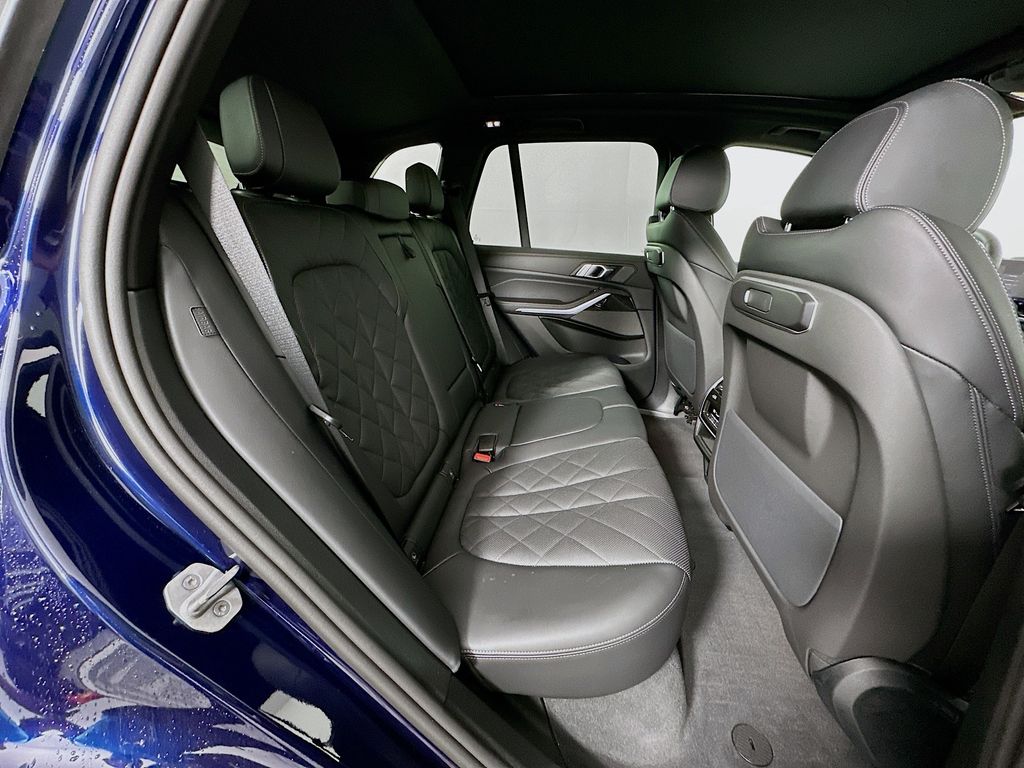 Thumbnail: 2025 BMW X5 - 28