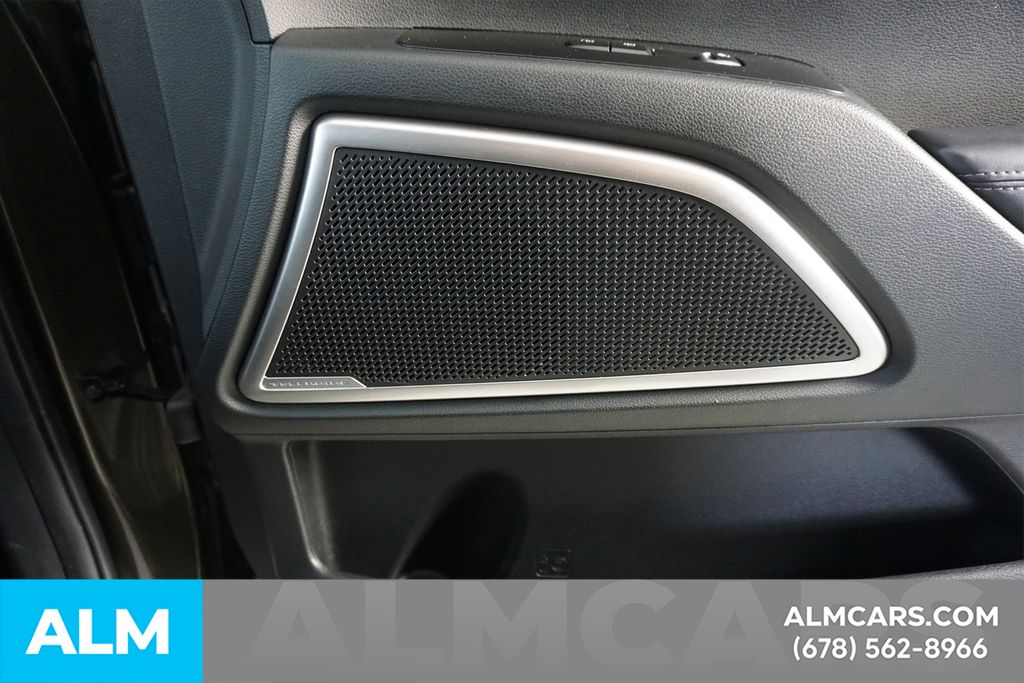 Used 2025 Green Kia S image 48