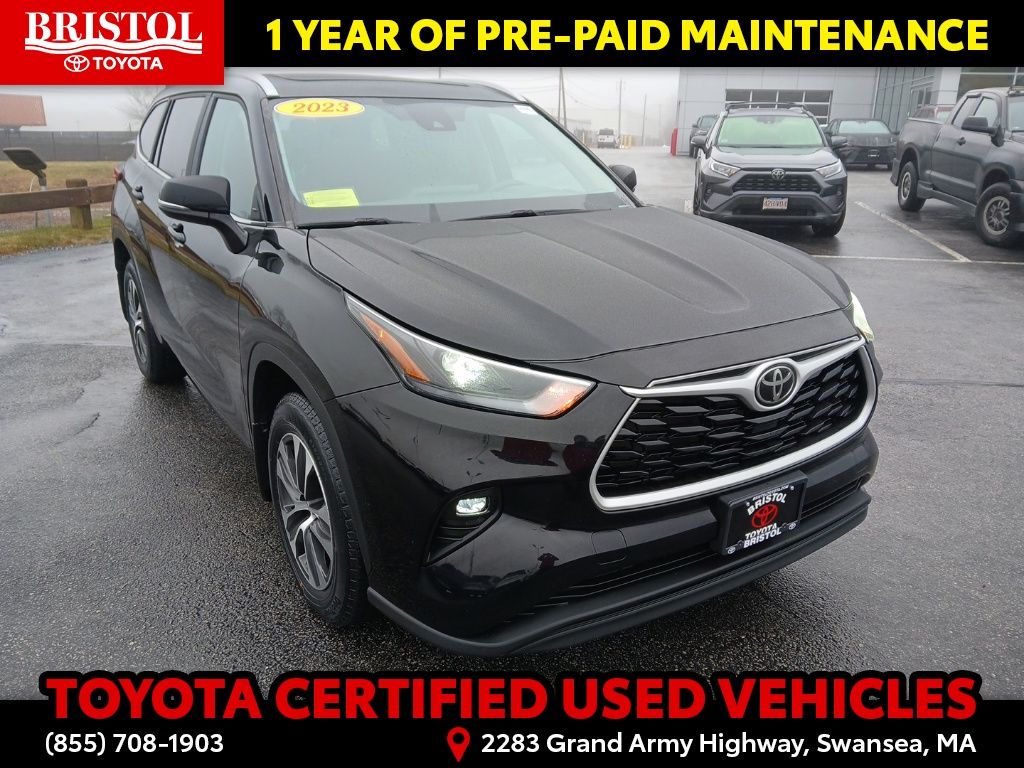 2023 Toyota Highlander XLE's photo