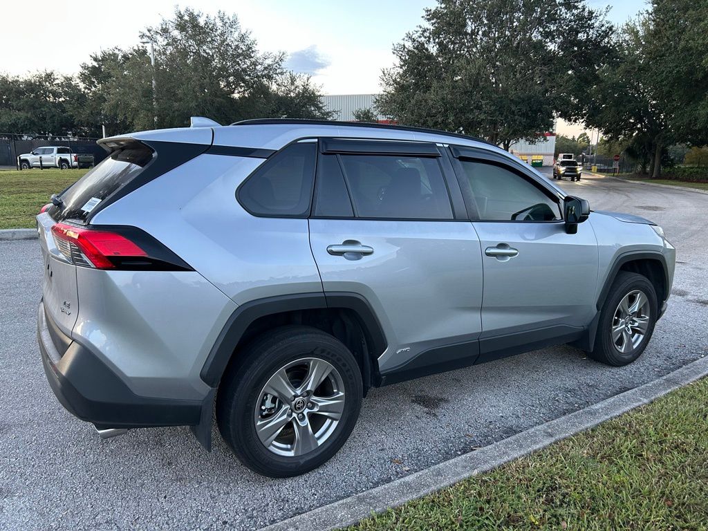 Thumbnail: 2025 Toyota RAV4 - 5