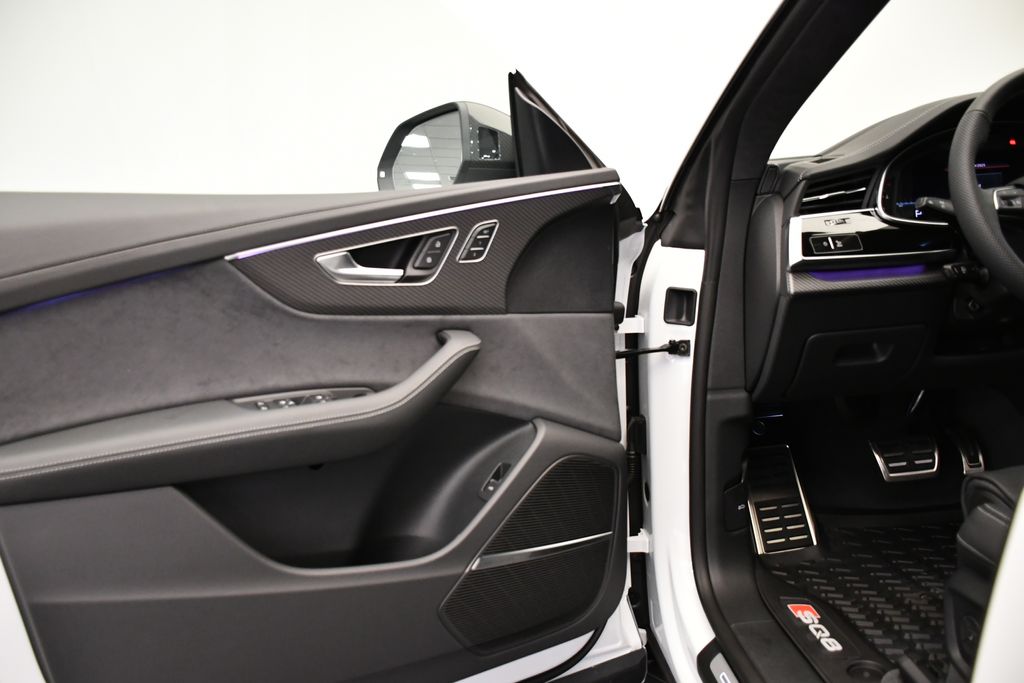 Thumbnail: 2026 Audi SQ8 - 29