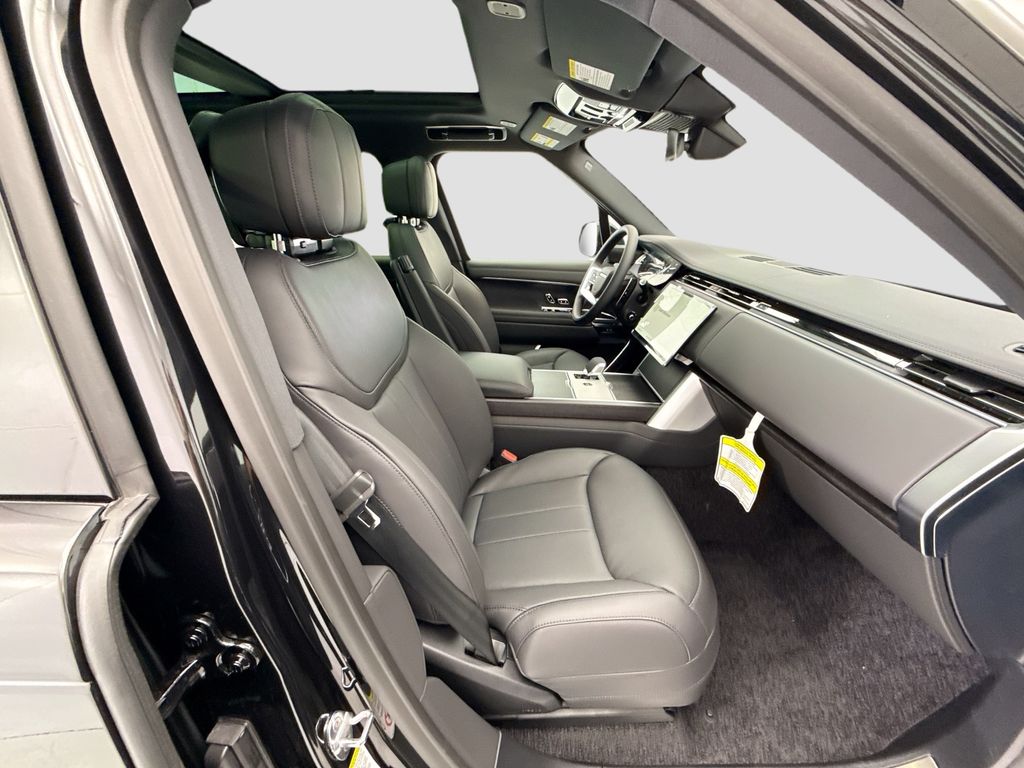 Thumbnail: 2026 Land Rover Range Rover - 19