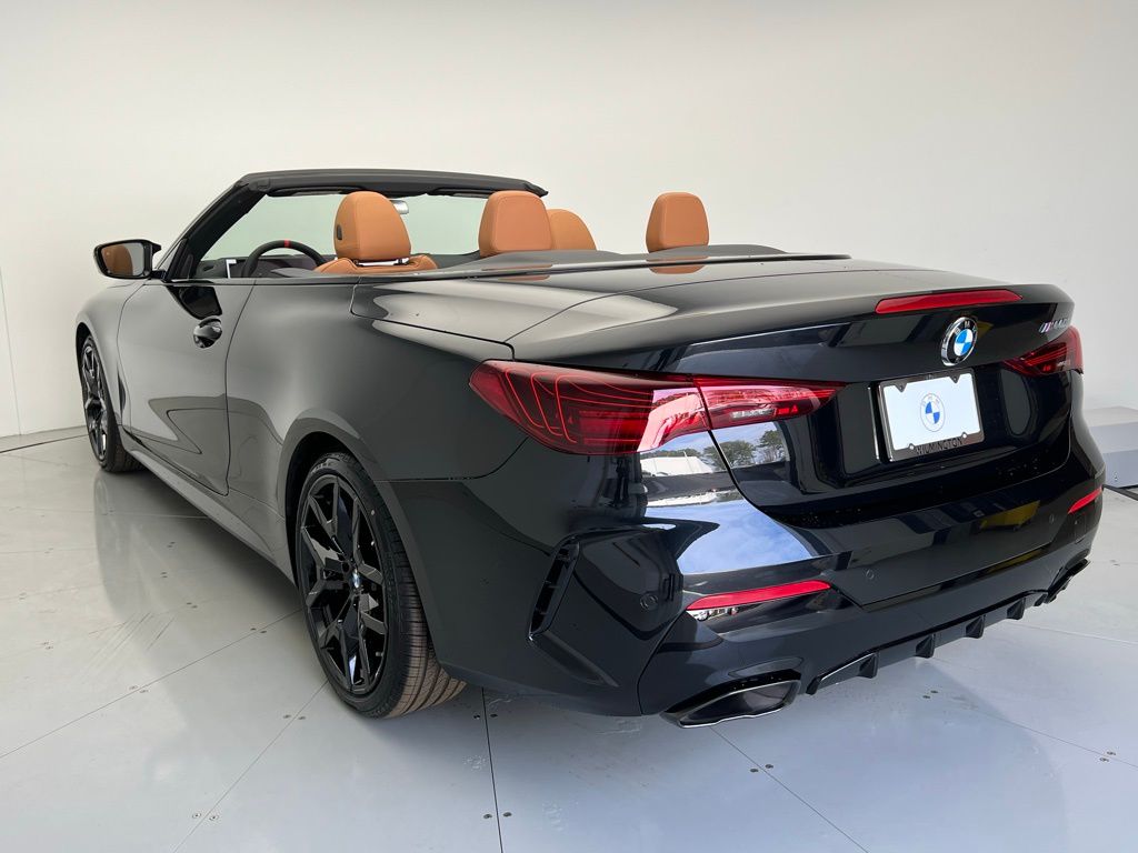 2025 BMW 4 Series M440i 8