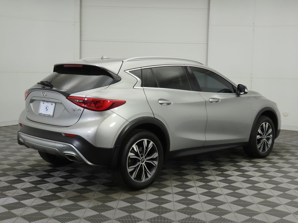 Thumbnail: 2018 INFINITI QX30 - 5
