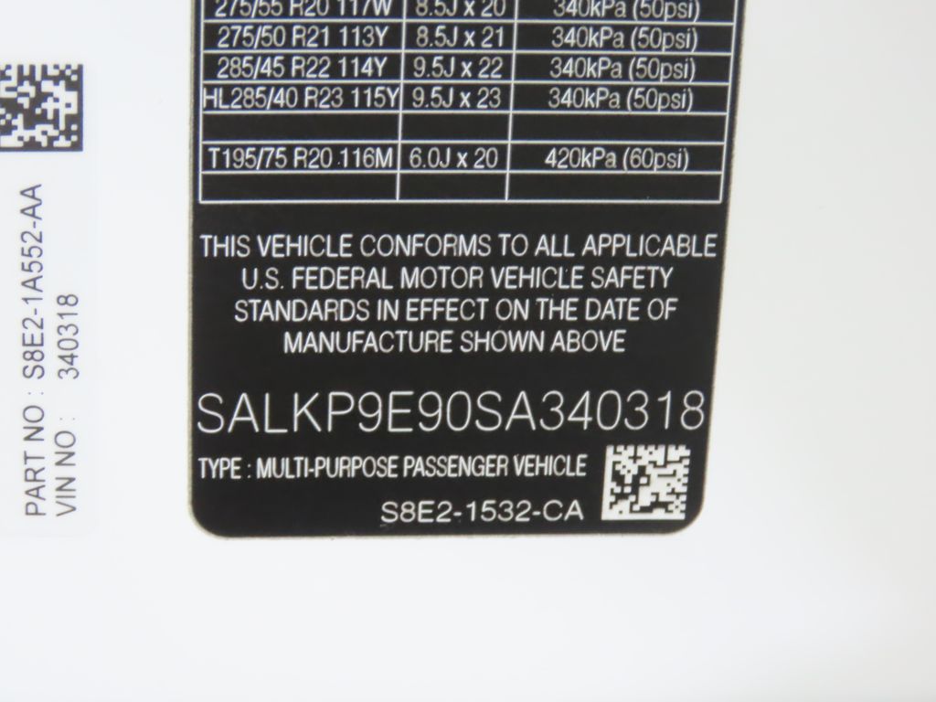 Thumbnail: 2025 Land Rover Range Rover - 32