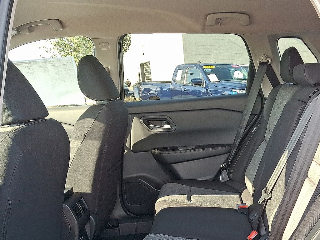 Thumbnail: 2026 Nissan Rogue - 7