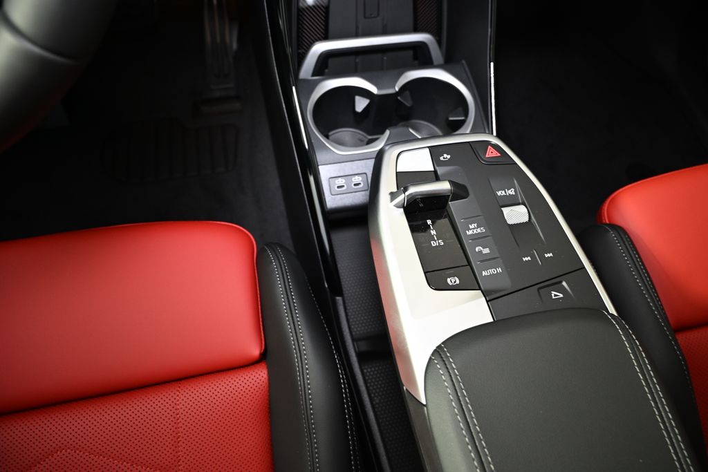 Thumbnail: 2025 BMW X1 - 19