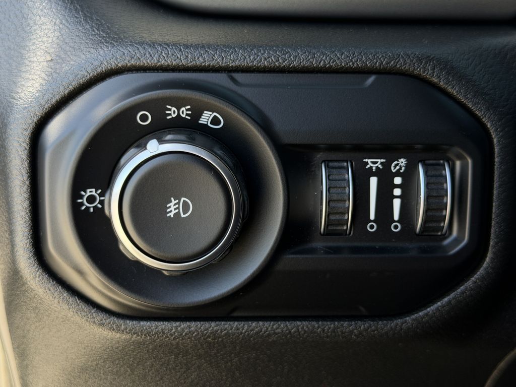 Used 2021 Jeep Wrangler SUV
