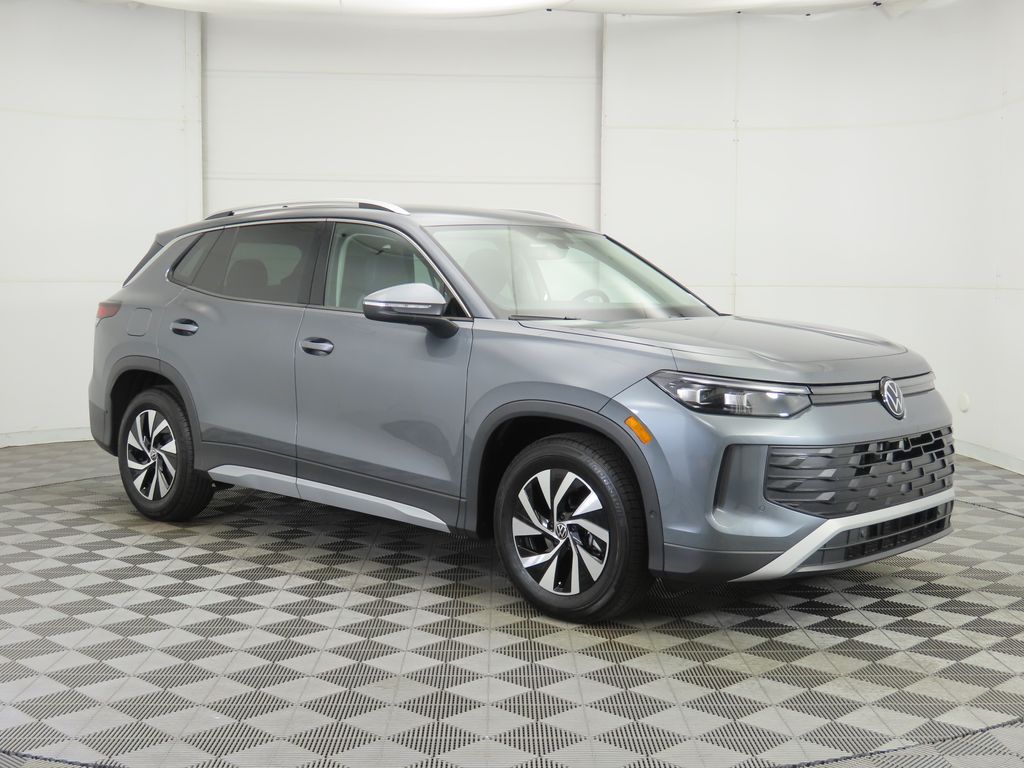 Thumbnail: 2025 Volkswagen Tiguan - 3