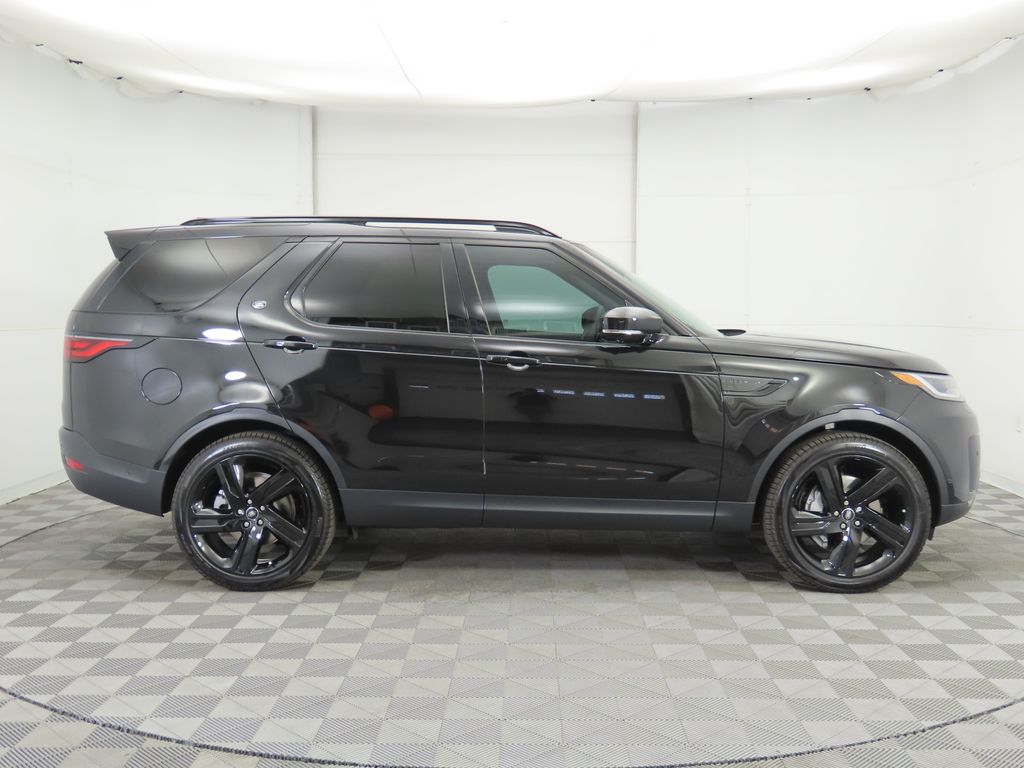 Thumbnail: 2025 Land Rover Discovery - 4