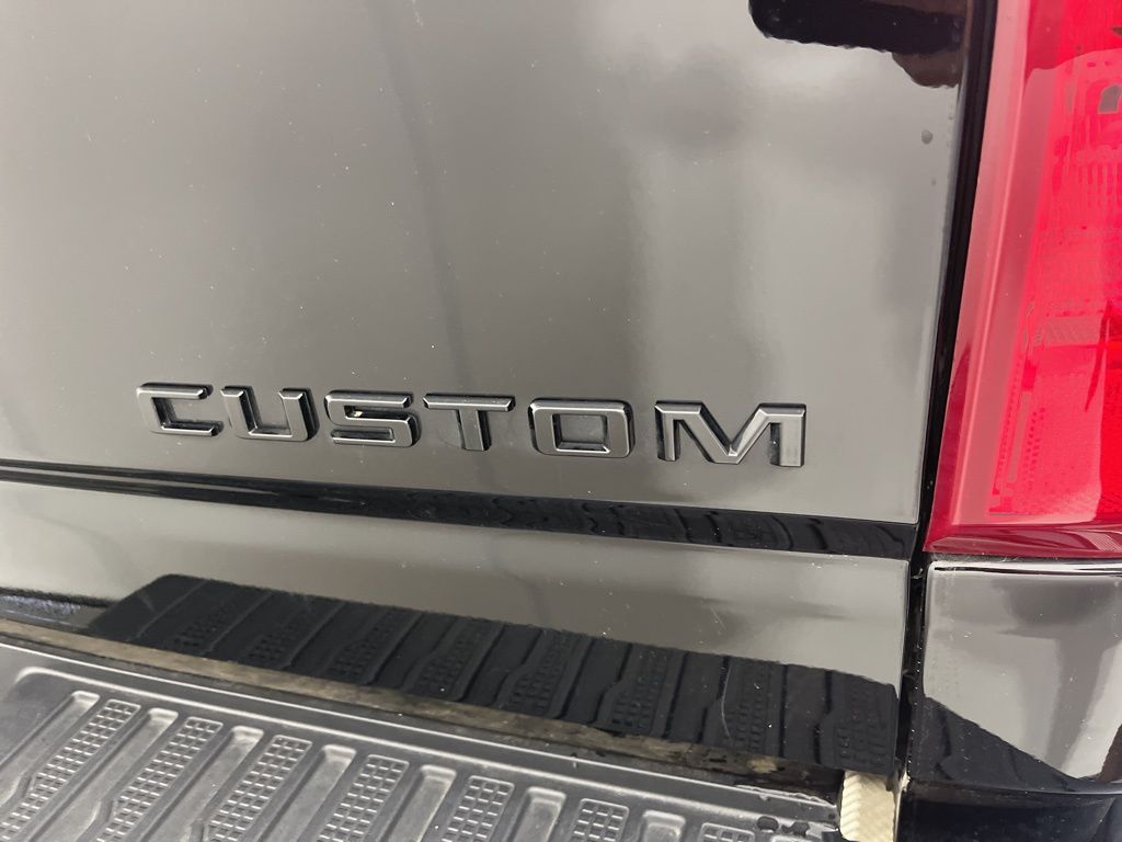 Thumbnail: 2025 Chevrolet Silverado 2500 - 4