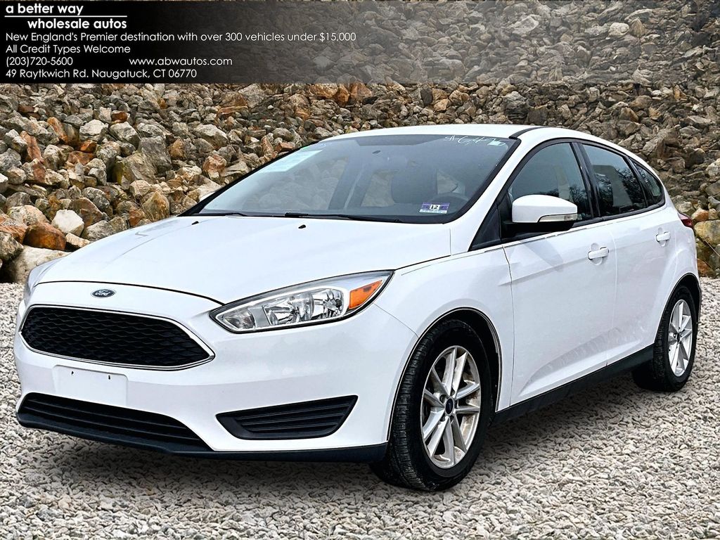 2017 Ford Focus SE Hatchback