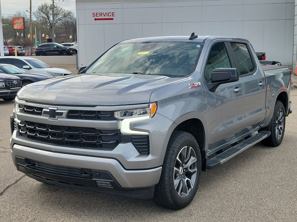 View vehicle photo 2