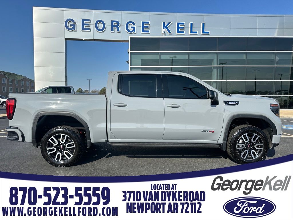 2025 GMC Sierra 1500 AT4 Crew Cab 4WD