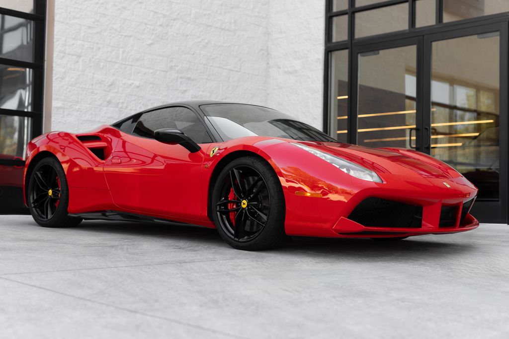 2017 Ferrari 488 -'s photo