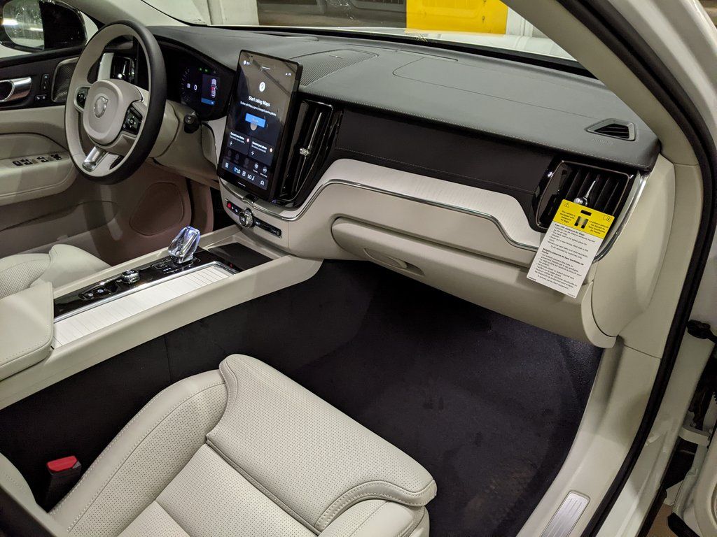 2026 Volvo XC60 Ultra - Photo 22