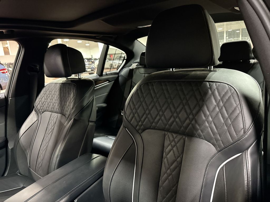 2022 BMW 5 Series 540i xDrive 2