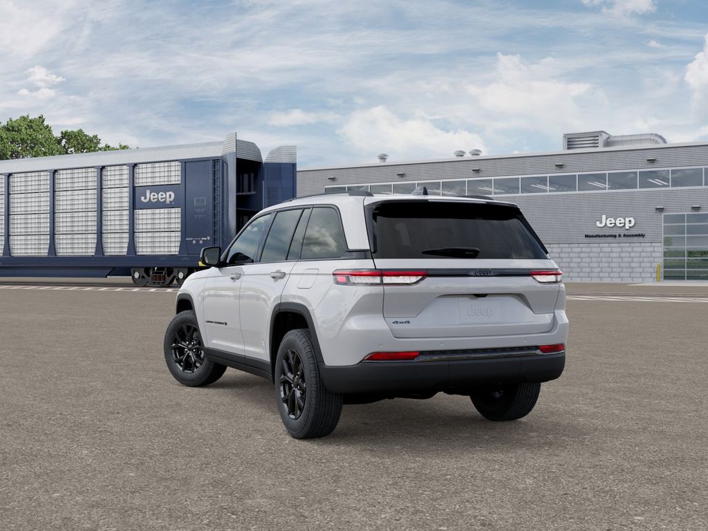 New 2025 White Jeep Altitude X image 3