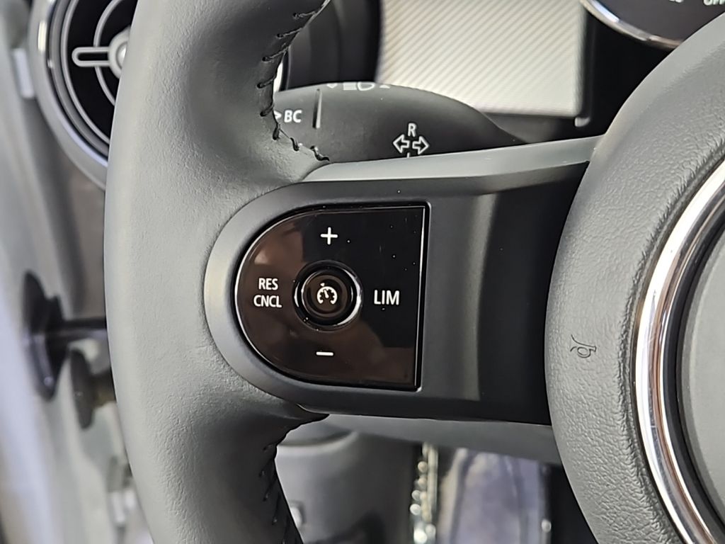 Thumbnail: 2023 MINI Cooper - 28