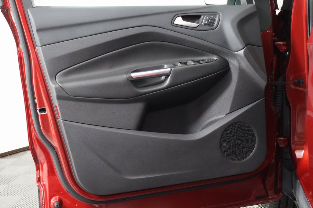 Thumbnail: 2016 Ford Escape - 12