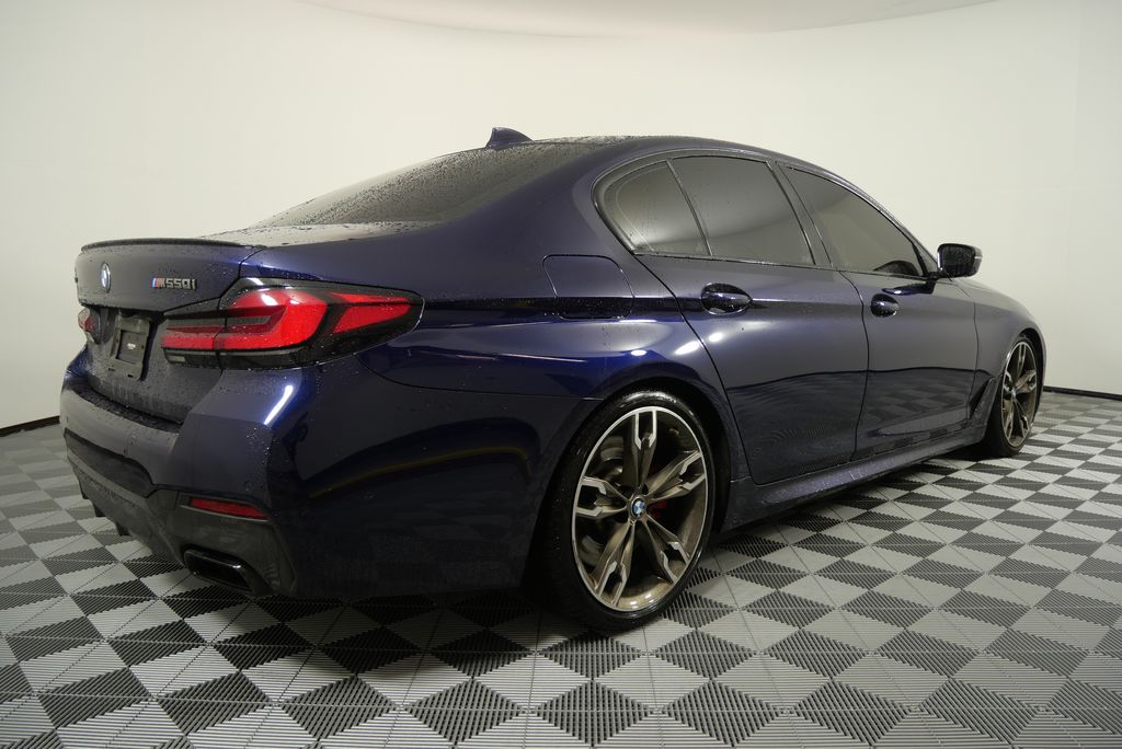 2022 BMW 5 Series M550i xDrive 3