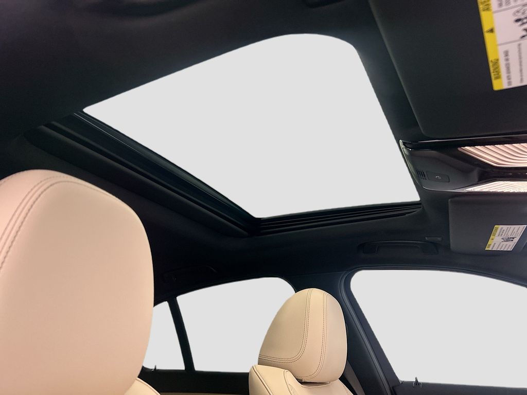 Thumbnail: 2024 BMW 3 Series - 17