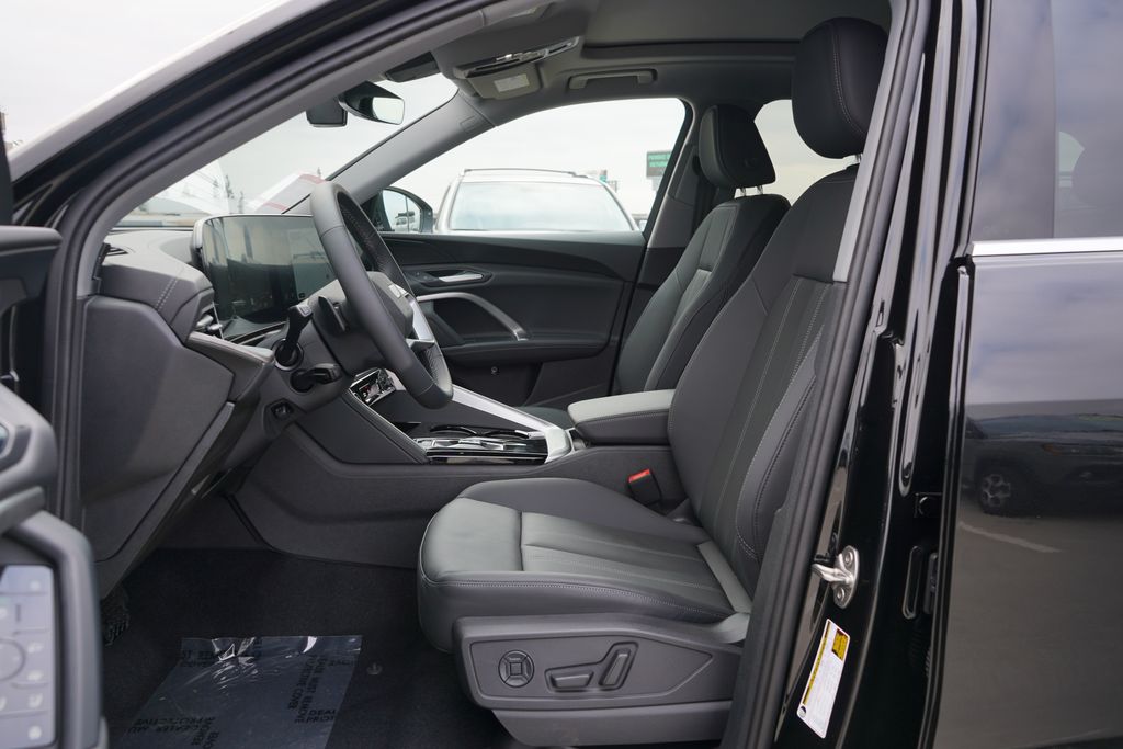 Thumbnail: 2026 Audi Q5 - 11