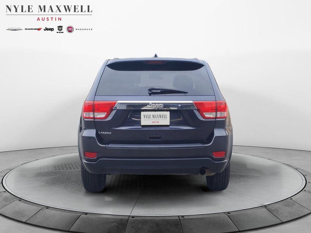 Used Car 2013 Jeep Grand Cherokee  Laredo For Sale Under $10,000 In Austin, Texas