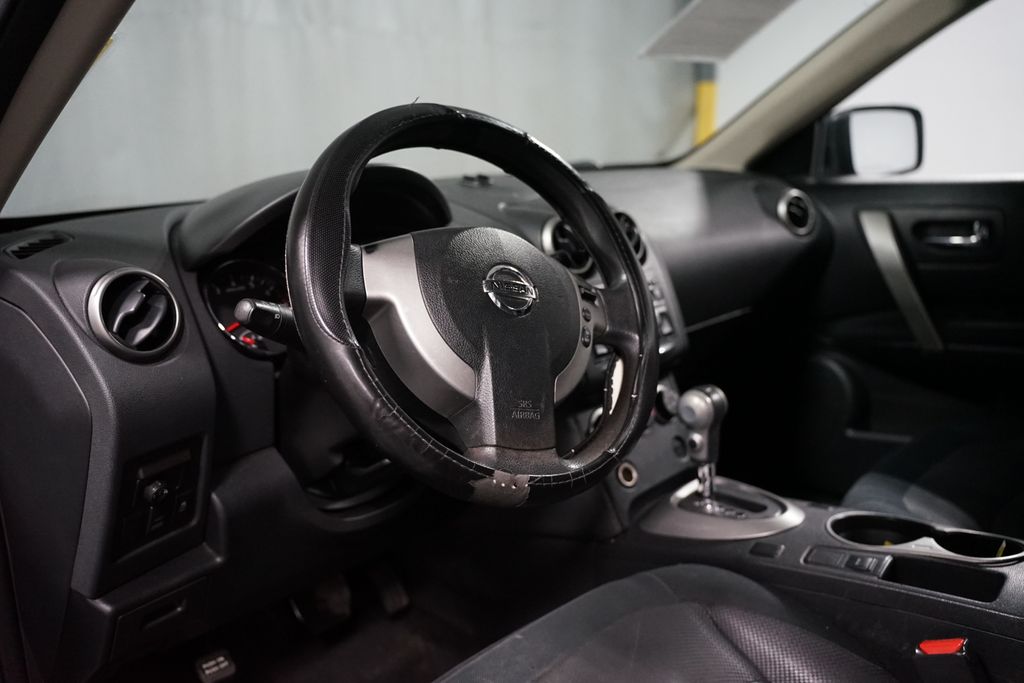 Thumbnail: 2013 Nissan Rogue - 7