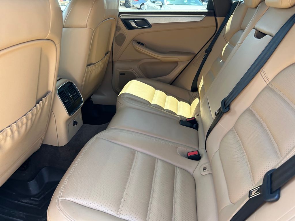 Used 2016 Porsche Macan SUV