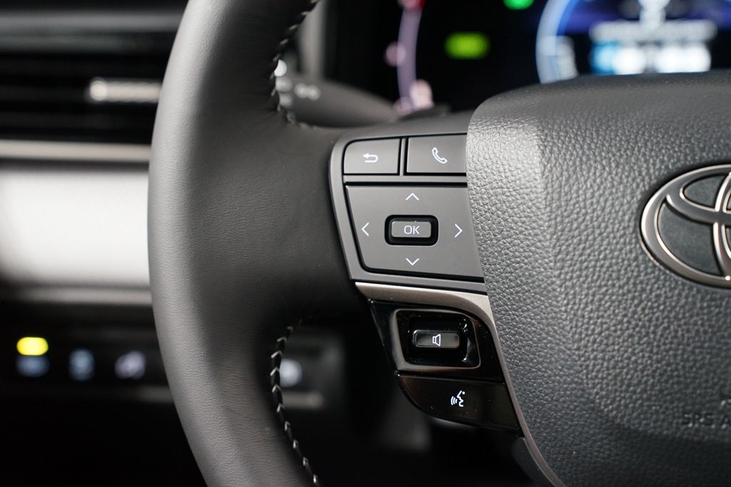 Thumbnail: 2026 Toyota Camry - 14