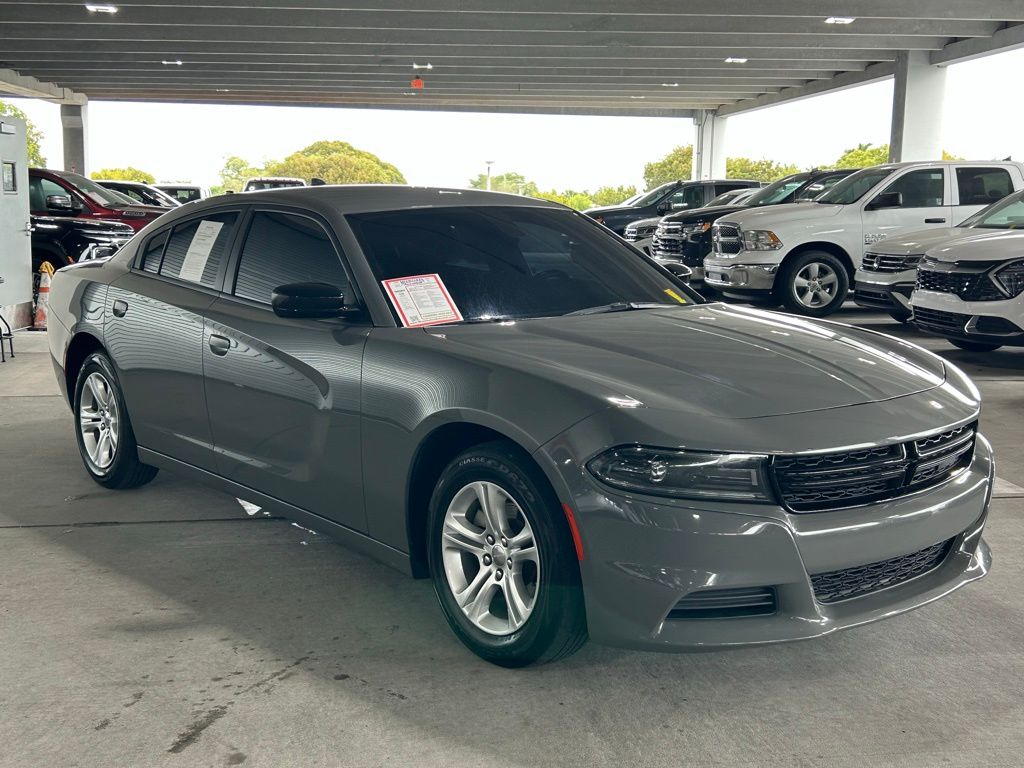 Used 2023 Destroyer Gray Clearcoat Dodge SXT image 3