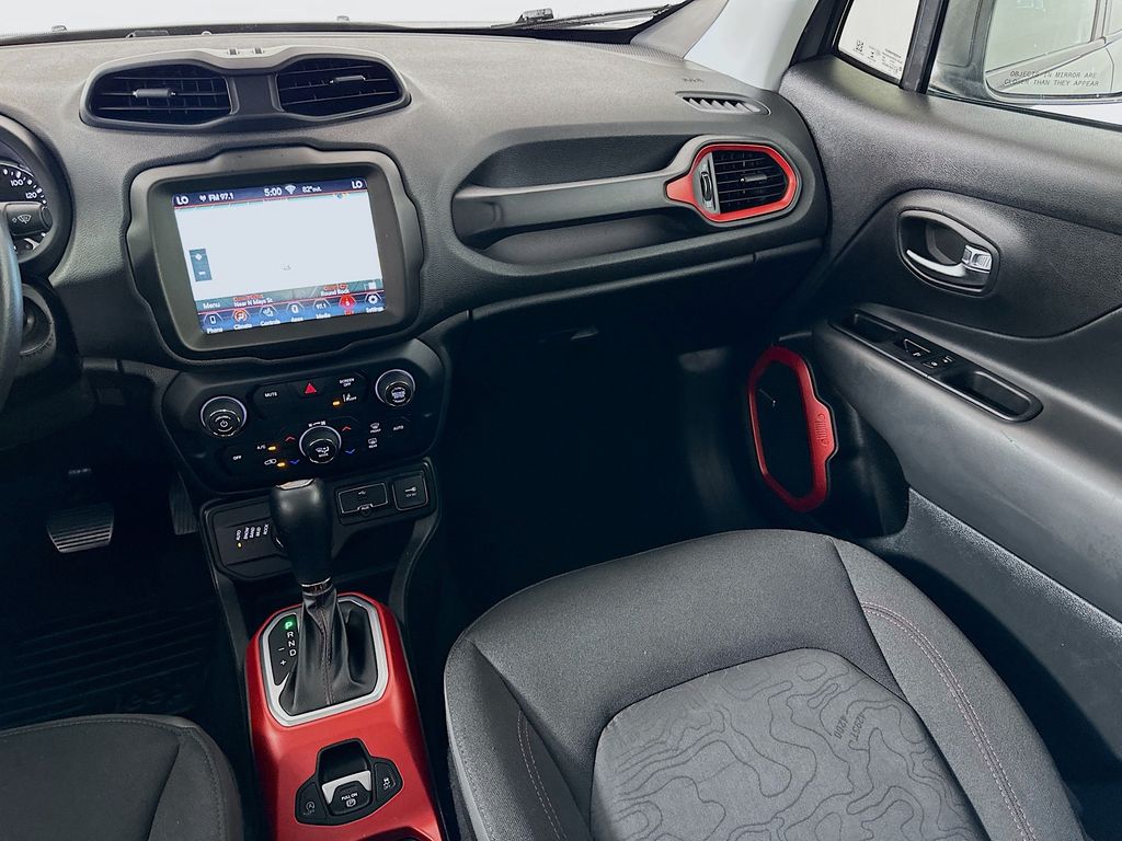 Thumbnail: 2021 Jeep Renegade - 24