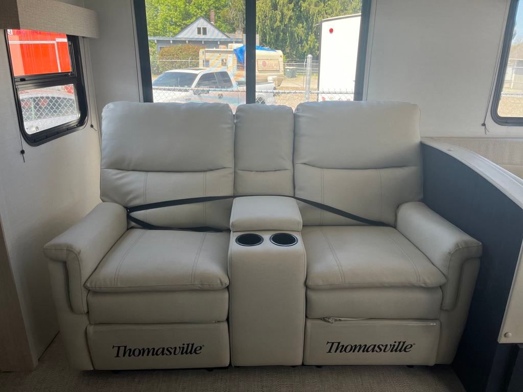 2025 White Prime Time Avenger 27DBS Travel Trailer