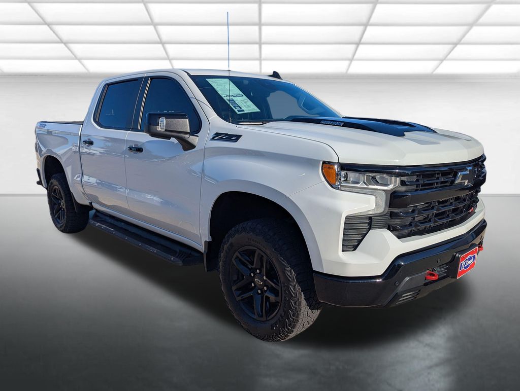 Summit White 2024 Chevrolet Silverado 1500 Pickup Truck Four-Wheel Drive Automatic