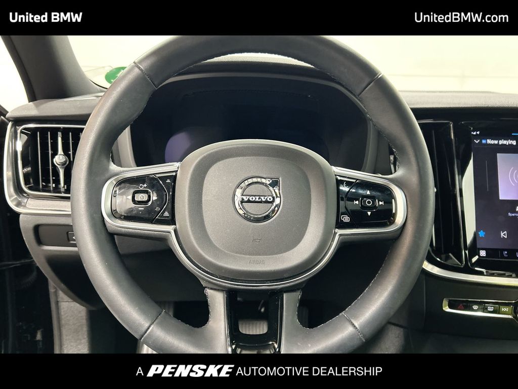 Thumbnail: 2024 Volvo S60 - 14