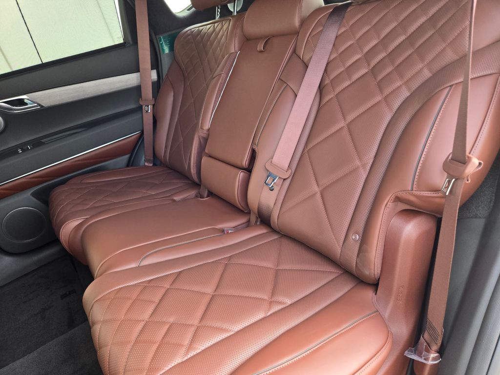 Thumbnail: 2025 Genesis GV80 - 30