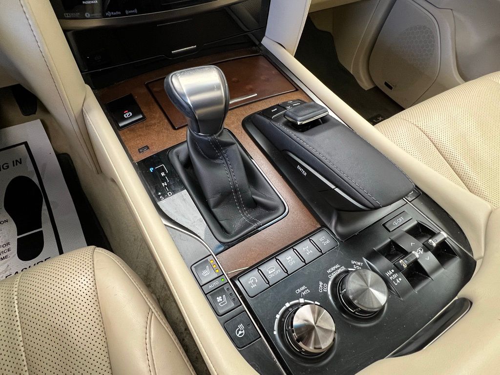 Thumbnail: 2016 Lexus LX - 12